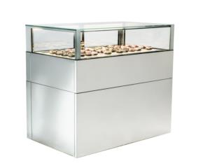 Pearl-pastry-display-case 